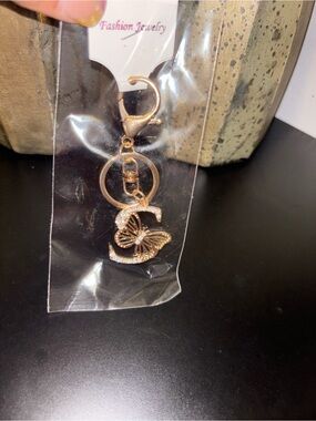 Fashion Jewelry Rose Gold Butterfly “S”Initial Key & Card Holder Charm